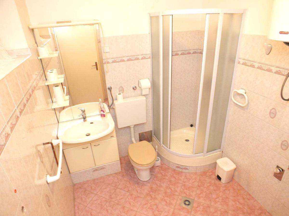 Biba Rooms Karlovac Buitenkant foto