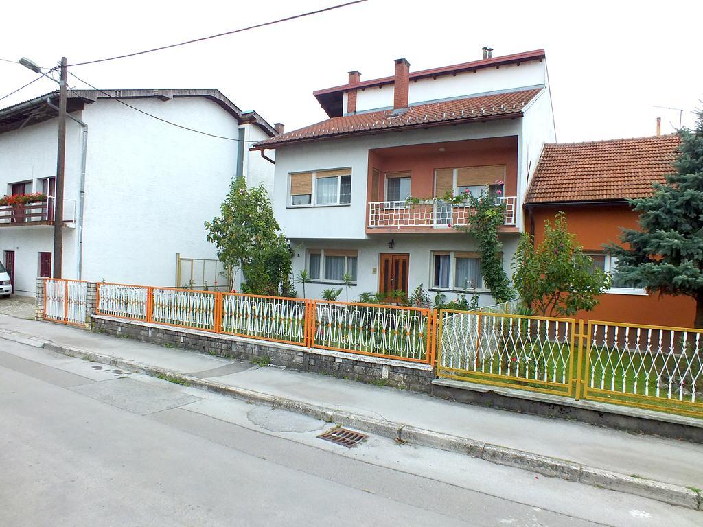 Biba Rooms Karlovac Buitenkant foto