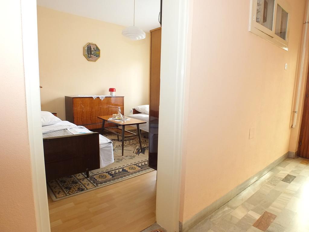 Biba Rooms Karlovac Buitenkant foto